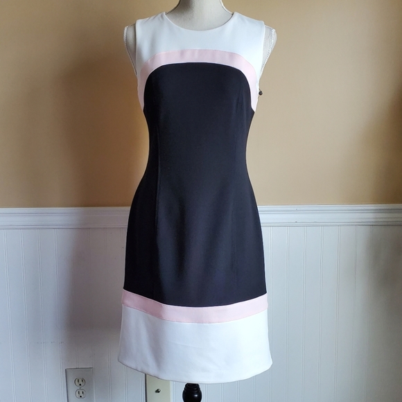 Beautiful Tommy Hilfiger Dress Size 4 - Picture 4 of 9